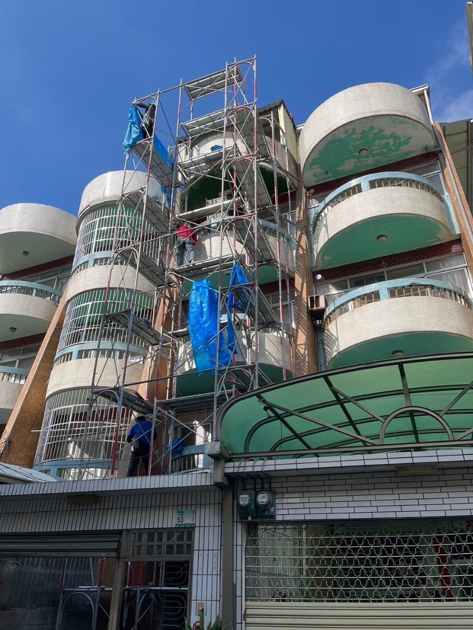 高雄外牆翻修鷹架架設