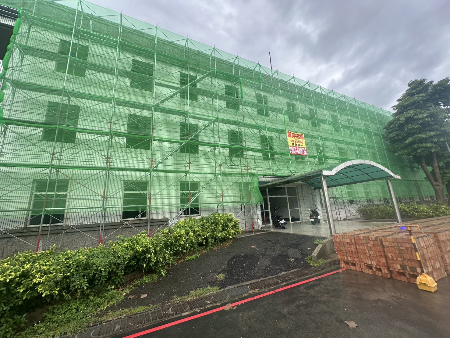 高雄建築外牆施工鷹架架設